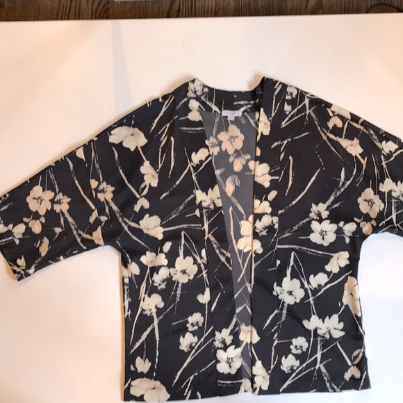 🌸Floral Satin Print Jacket - Picture 6 of 12